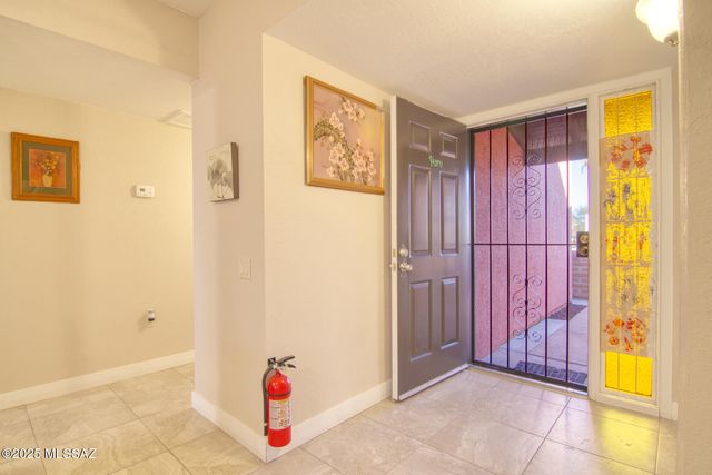 310 E Paseo Verde, Green Valley, AZ 85614