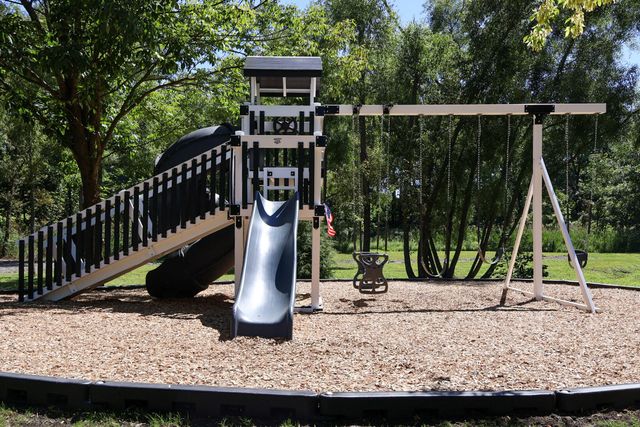 731 Druim Trail, Crown Point, IN 46307