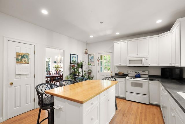 32 Ashland Road, Boxford, MA 01921