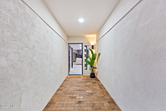 6801 N 1st Avenue, Tucson, AZ 85718