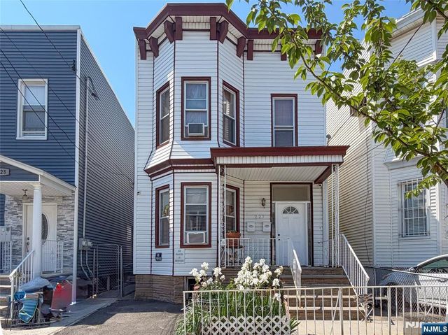 227 46th Street, Union City, NJ 07087