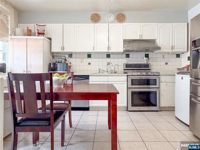 227 46th Street, Union City, NJ 07087