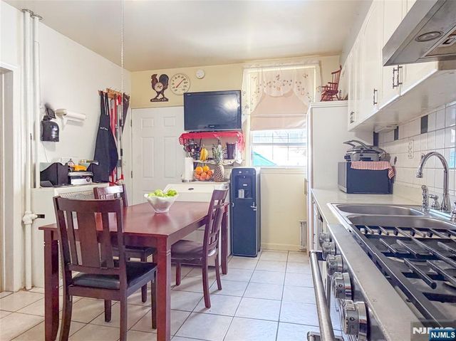 227 46th Street, Union City, NJ 07087