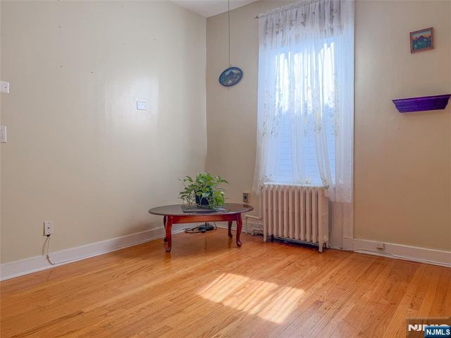 227 46th Street, Union City, NJ 07087
