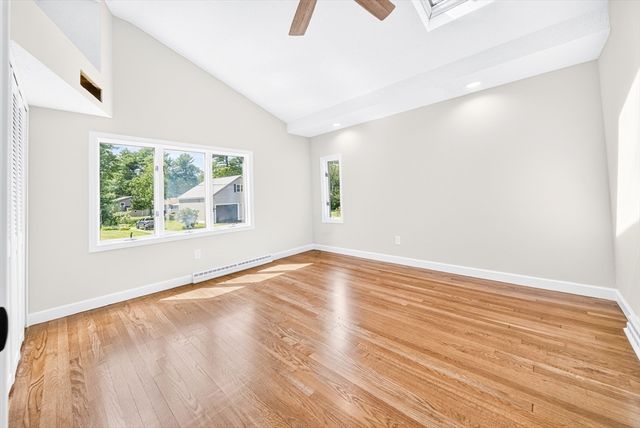 14 Clarence Street, Billerica, MA 01821
