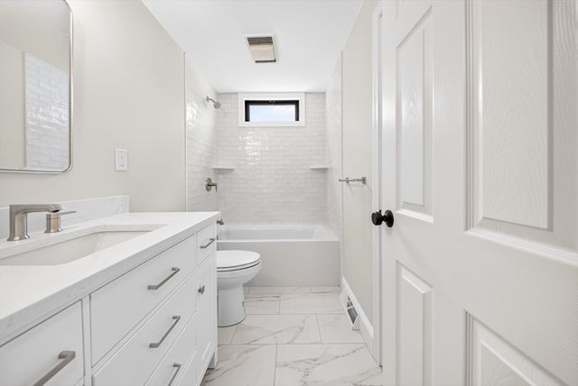 14 Clarence Street, Billerica, MA 01821
