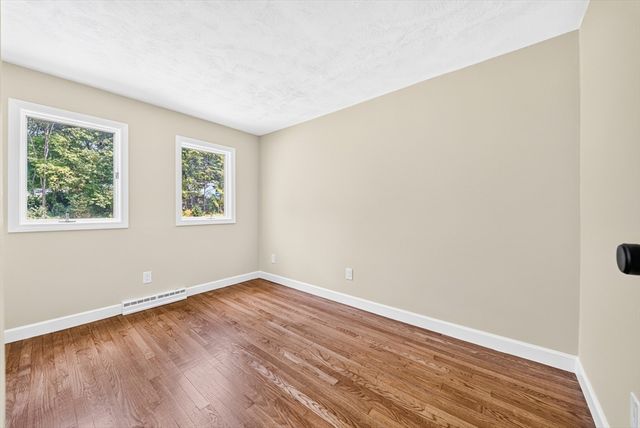 14 Clarence Street, Billerica, MA 01821