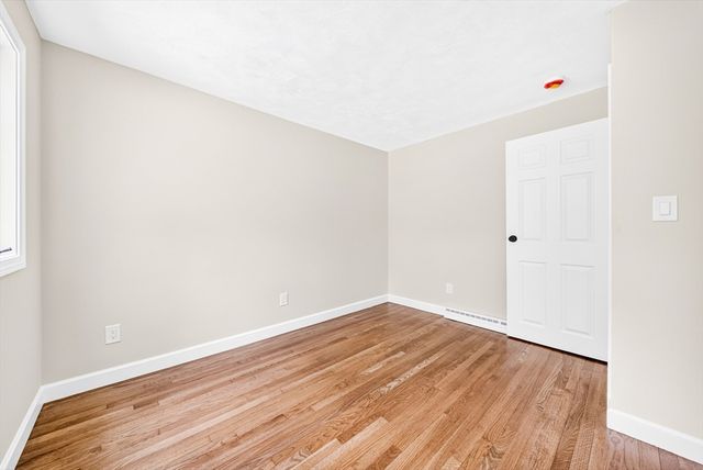 14 Clarence Street, Billerica, MA 01821