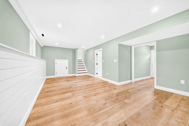 14 Clarence Street, Billerica, MA 01821