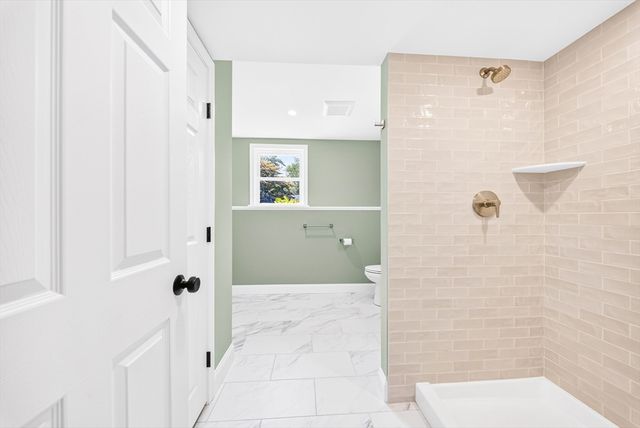14 Clarence Street, Billerica, MA 01821