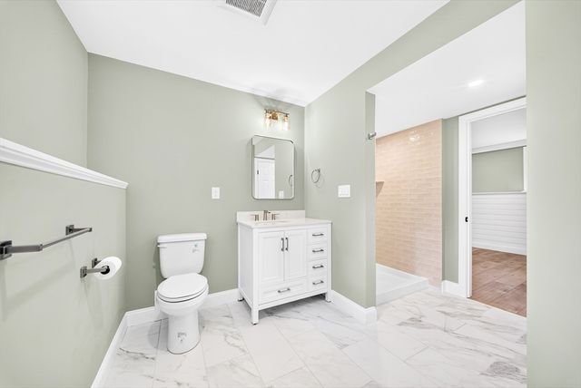 14 Clarence Street, Billerica, MA 01821
