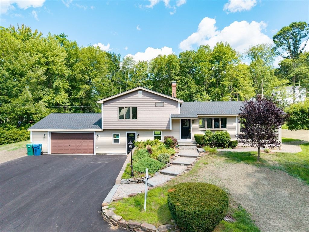 14 Clarence Street, Billerica, MA 01821