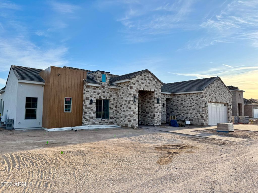 17612 E LAWNDALE Place, Queen Creek, AZ 85142