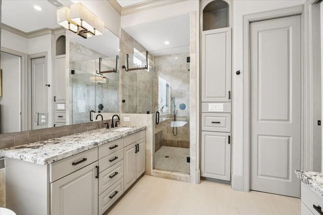 1525 Early Lane, Houston, TX 77055