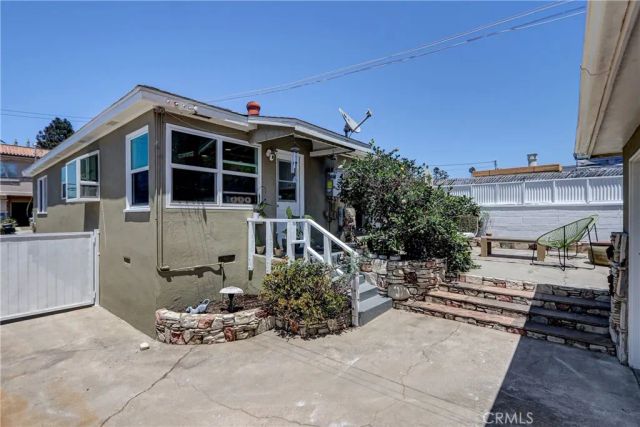 670 6th, Hermosa Beach, CA 90254