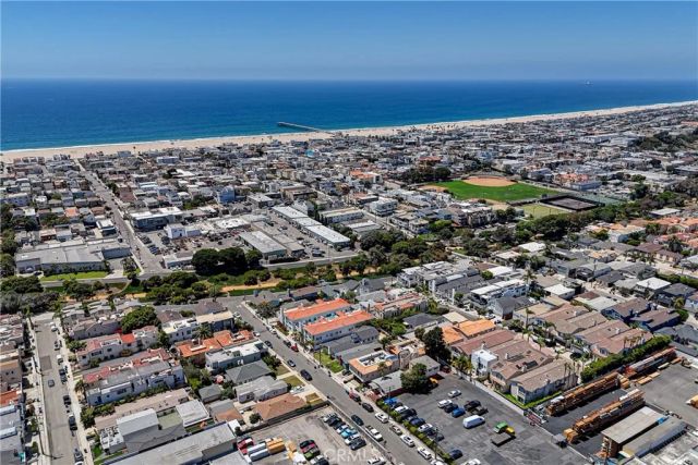 670 6th, Hermosa Beach, CA 90254