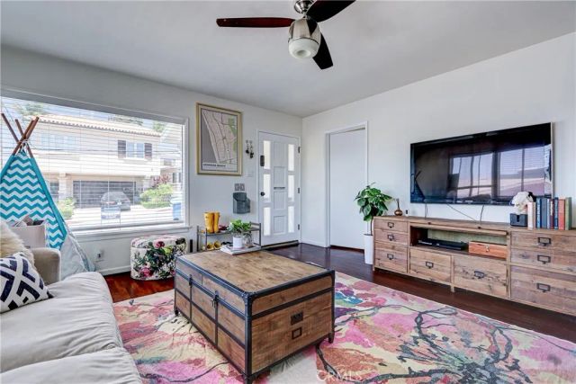 670 6th, Hermosa Beach, CA 90254