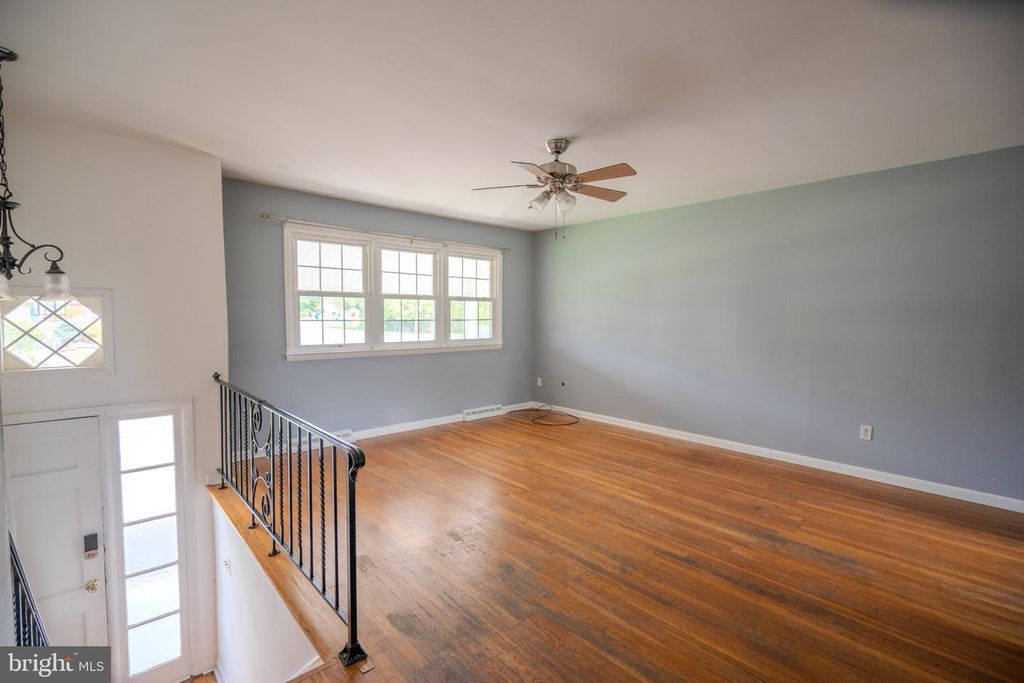 50 E LANDING RD, BLACKWOOD, NJ 08012 — photo 5