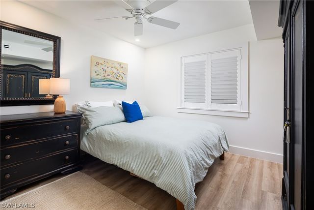 333 4th AVE S 303, Naples, FL 34102