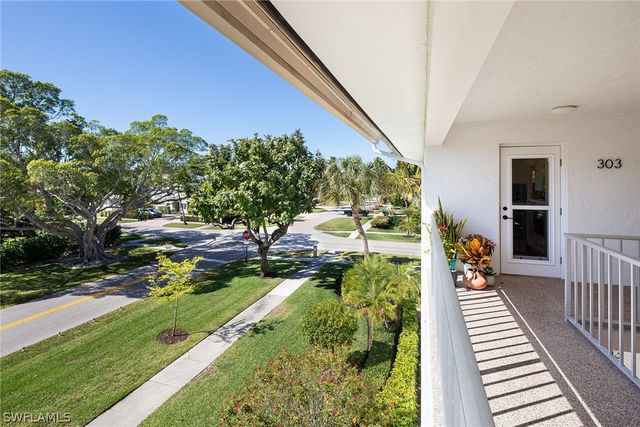 333 4th AVE S 303, Naples, FL 34102