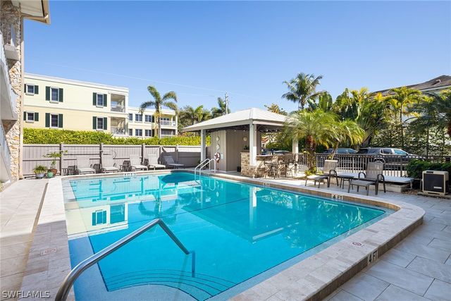 333 4th AVE S 303, Naples, FL 34102