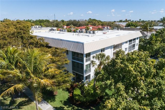 333 4th AVE S 303, Naples, FL 34102