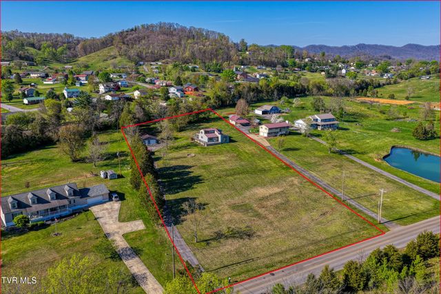 605 Redwood Drive, Mount Carmel, TN 37645