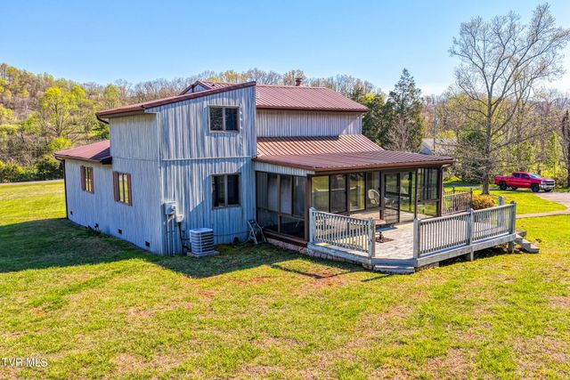 605 Redwood Drive, Mount Carmel, TN 37645