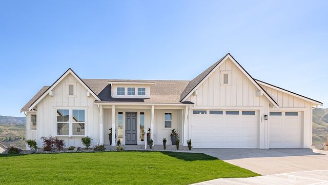 1580 S Kelvin Court, East Wenatchee, WA 98802