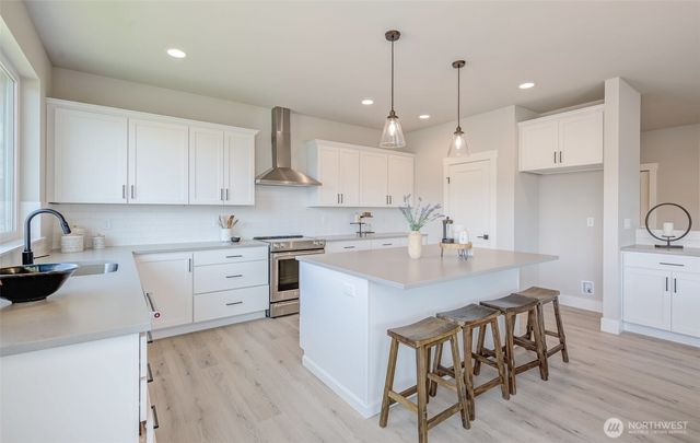 1580 S Kelvin Court, East Wenatchee, WA 98802