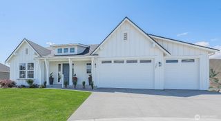 1580 S Kelvin Court, East Wenatchee, WA 98802