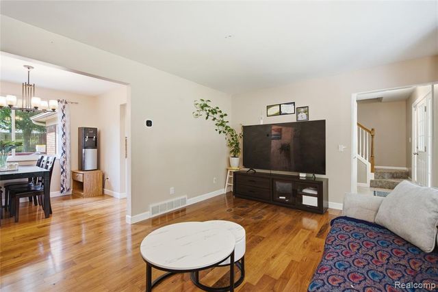 5385 Milane Circle, Clarkston, MI 48346