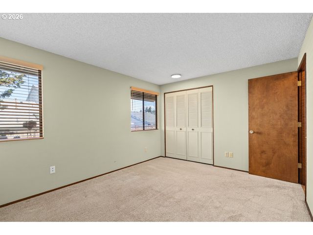 14859 Ne THOMPSON St, Portland, OR 97230