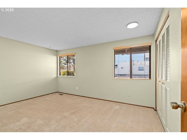 14859 Ne THOMPSON St, Portland, OR 97230