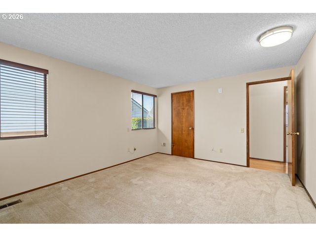 14859 Ne THOMPSON St, Portland, OR 97230