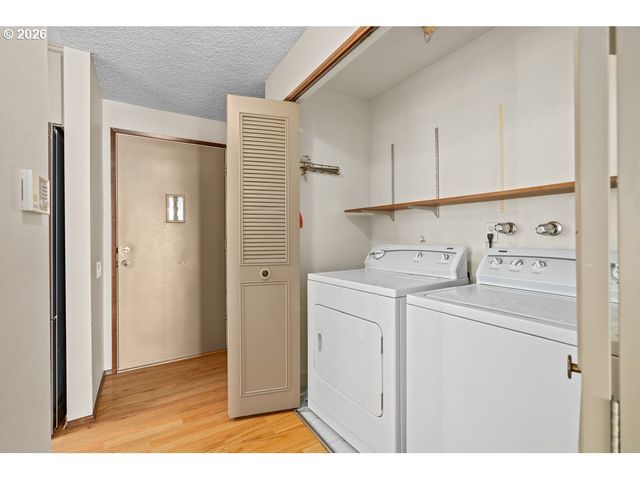 14859 Ne THOMPSON St, Portland, OR 97230