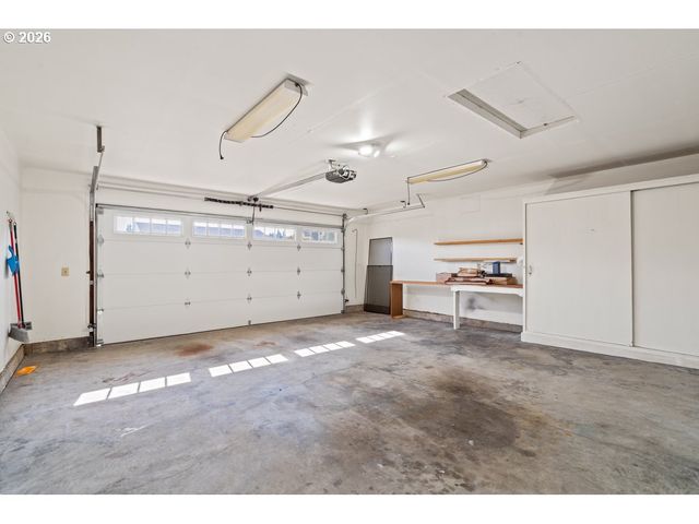 14859 Ne THOMPSON St, Portland, OR 97230