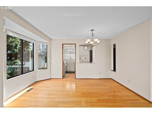 14859 Ne THOMPSON St, Portland, OR 97230