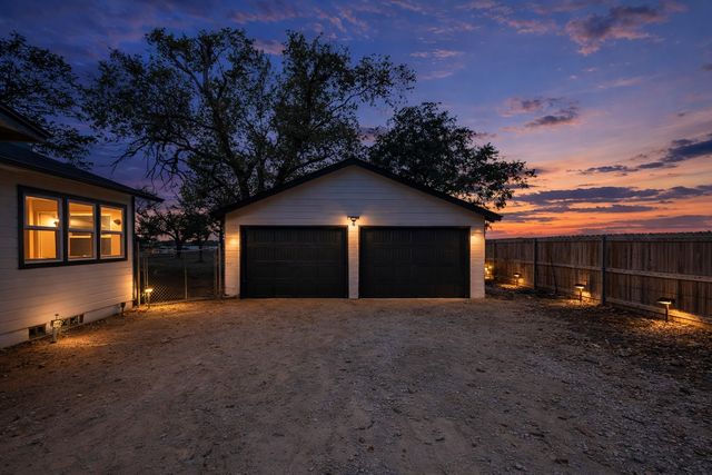 1300 County Road 1550, Chico, TX 76431