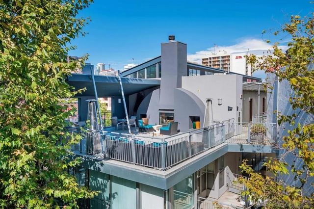 120 Island Ave 228, San Diego, CA 92101