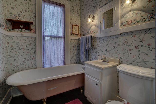 305 4th Ave, S, Franklin, TN 37064