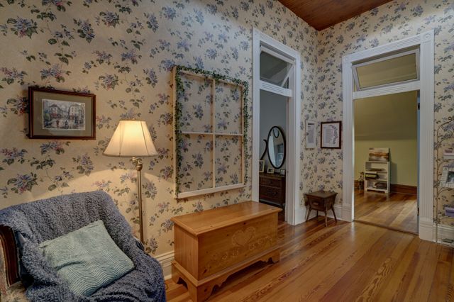 305 4th Ave, S, Franklin, TN 37064