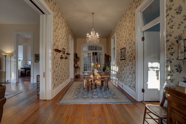 305 4th Ave, S, Franklin, TN 37064