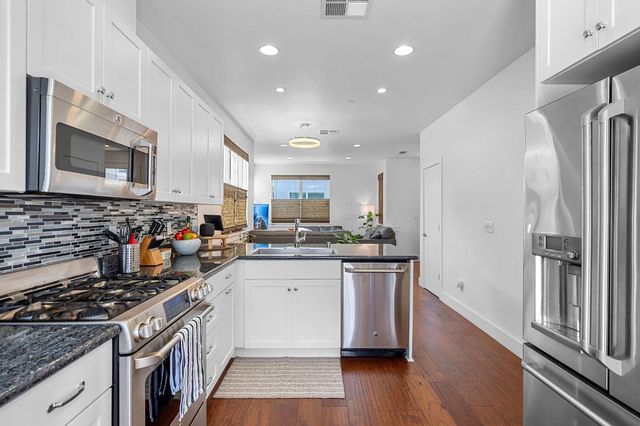 2531 Rice Aly, Sacramento, CA 95816