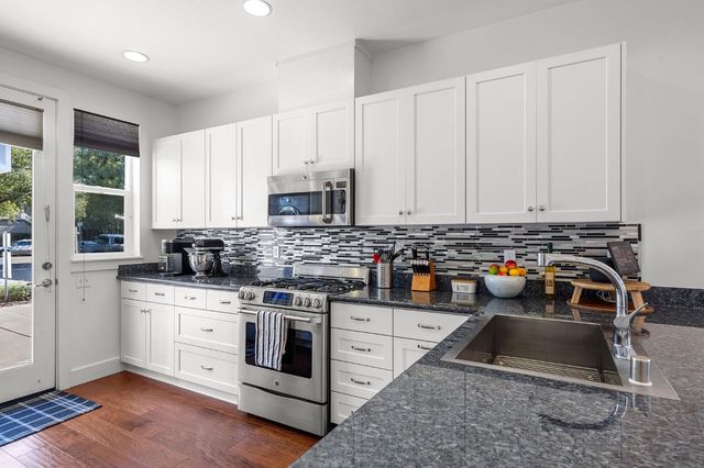 2531 Rice Aly, Sacramento, CA 95816
