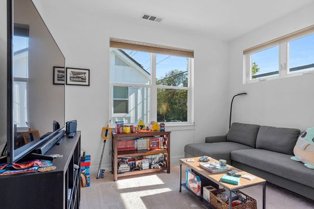 2531 Rice Aly, Sacramento, CA 95816