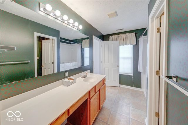 5438 Longview Drive, Noblesville, IN 46060