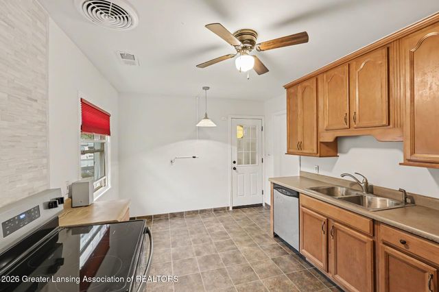 16489 Center Road, East Lansing, MI 48823