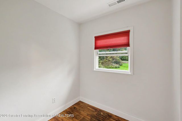 16489 Center Road, East Lansing, MI 48823