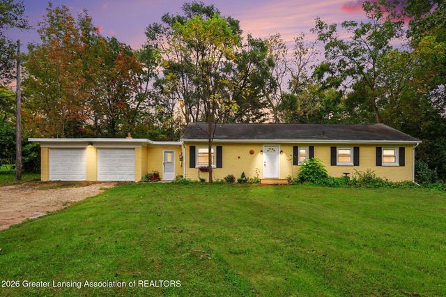 16489 Center Road, East Lansing, MI 48823